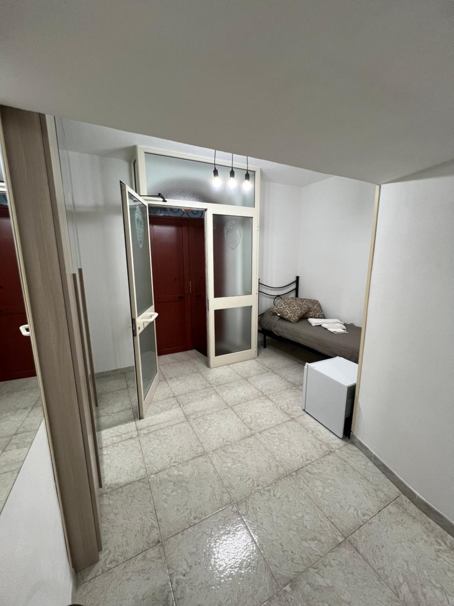 Station Rooms37 サッサリ エクステリア 写真